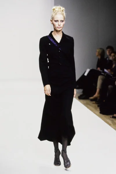 Look 48
